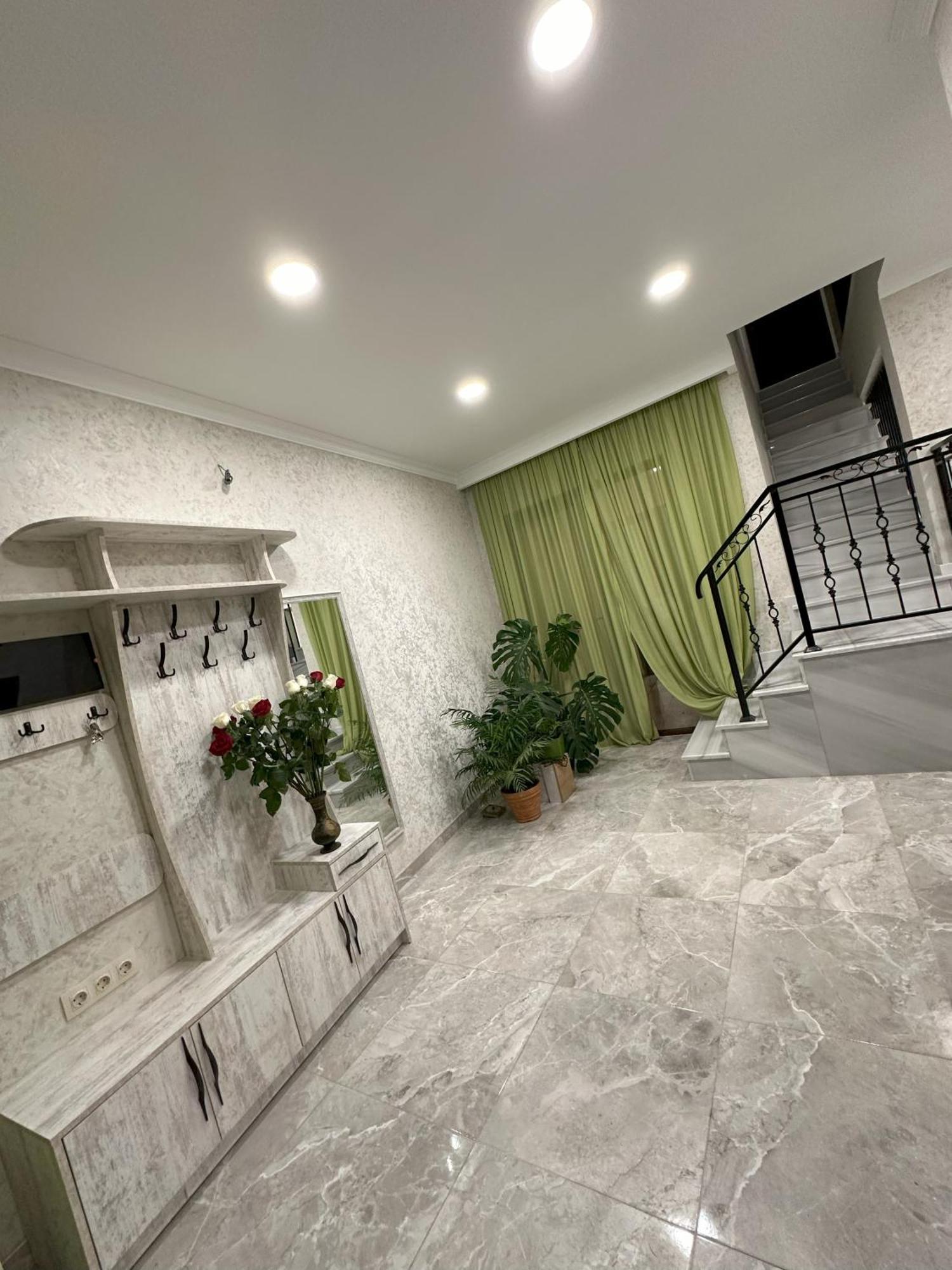 Three Palms Guest House Tbilisi Exteriér fotografie