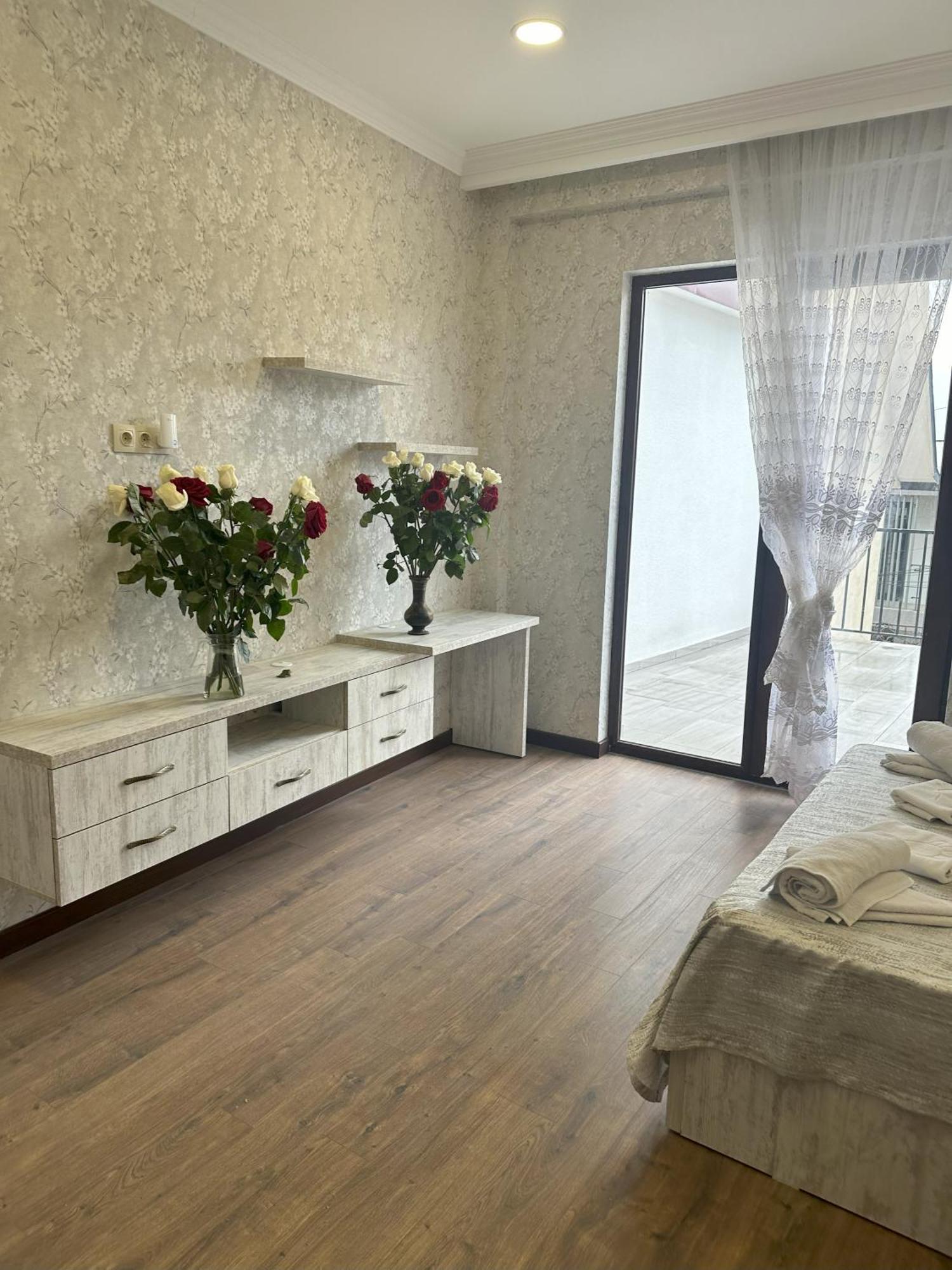 Three Palms Guest House Tbilisi Exteriér fotografie